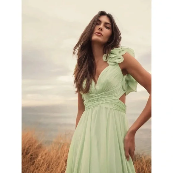 Mac Duggal 67911 Light Green Ruffle Tiered Cut-Out Chiffon Gown Size 6 NWT - Picture 5 of 15